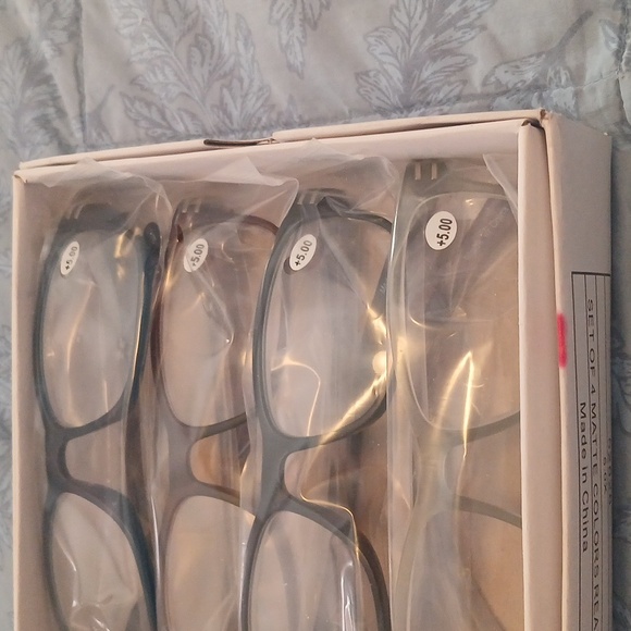 Stylish Readers Set of 6 - Picture 3 of 7